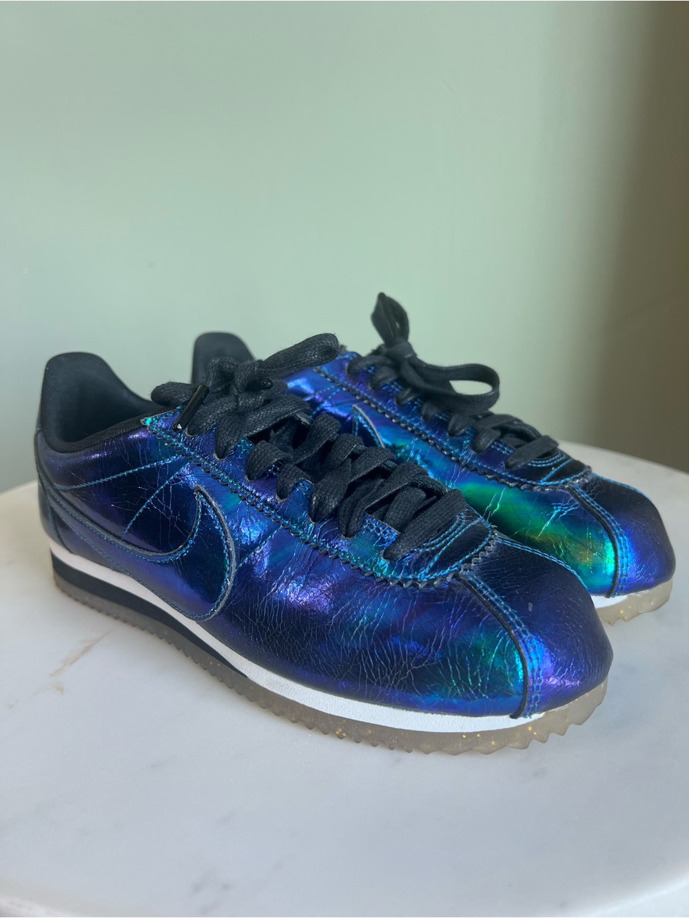 Nike Classic Cortez Leather SE Iridescent Soar Blue 902854-400 Size 6.5W